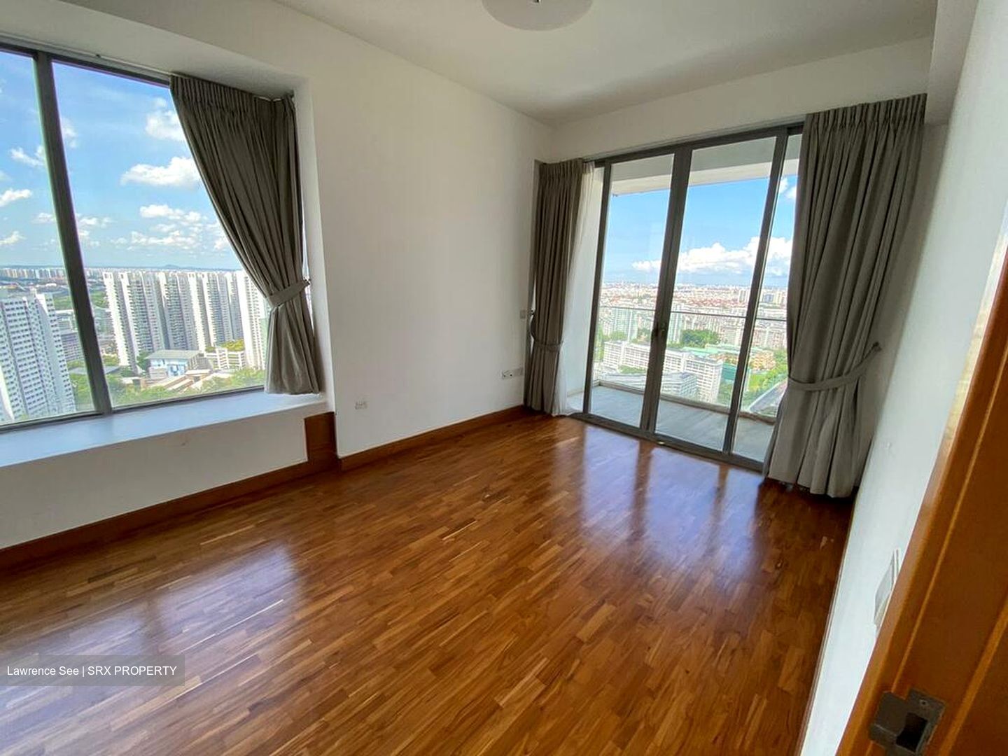 Centro Residences (D20), Condominium #500662521